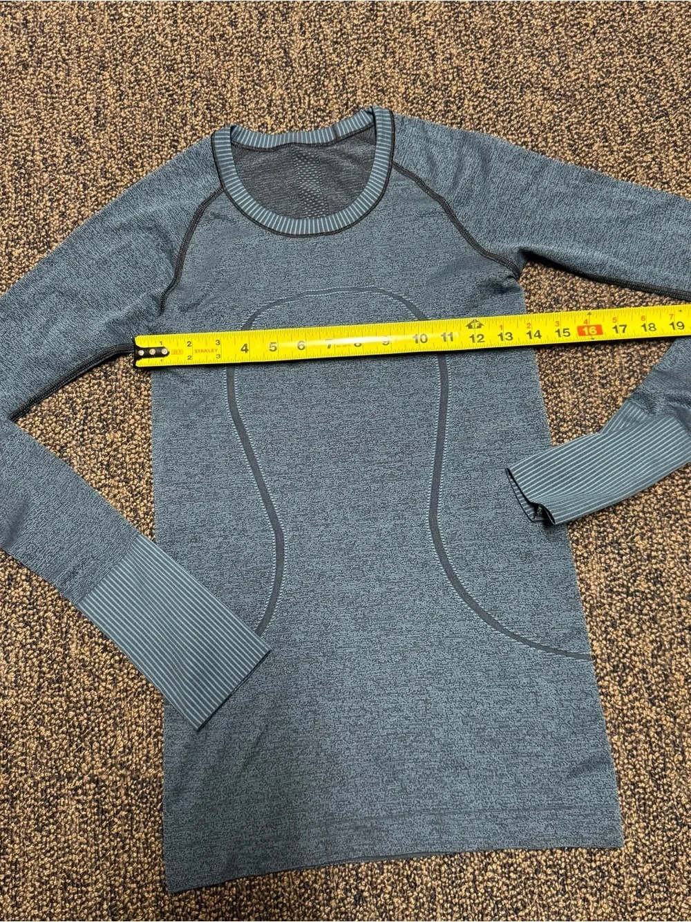 Lululemon Swiftly Tech Long Sleeve Crew